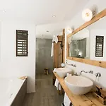 & Gourmetwirtshaus Kirchenwirt Seit 1326 Отель