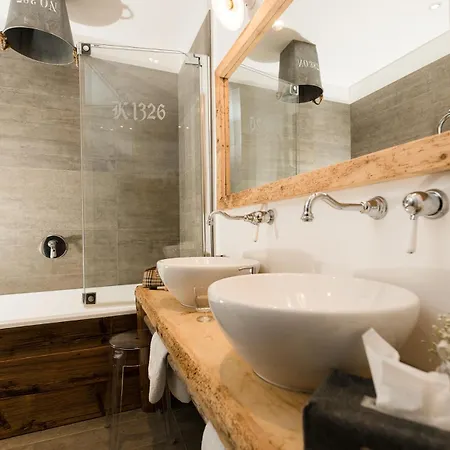 & Gourmetwirtshaus Kirchenwirt Seit 1326