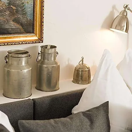 & Gourmetwirtshaus Kirchenwirt Seit 1326 Szálloda