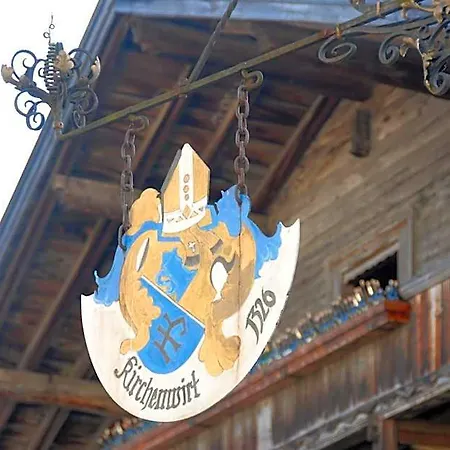 & Gourmetwirtshaus Kirchenwirt Seit 1326 4* Leogang