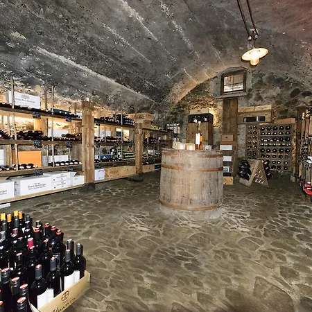 & Gourmetwirtshaus Kirchenwirt Seit 1326 מלון