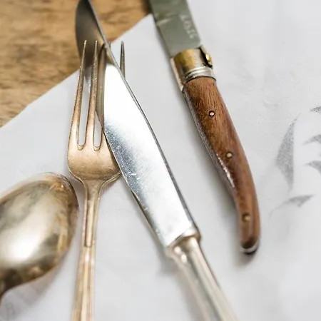 & Gourmetwirtshaus Kirchenwirt Seit 1326 מלון לאוגנג