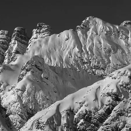 & Gourmetwirtshaus Kirchenwirt Seit 1326 4* לאוגנג