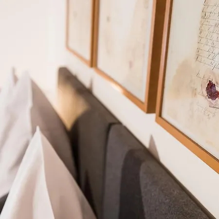 & Gourmetwirtshaus Kirchenwirt Seit 1326 לאוגנג