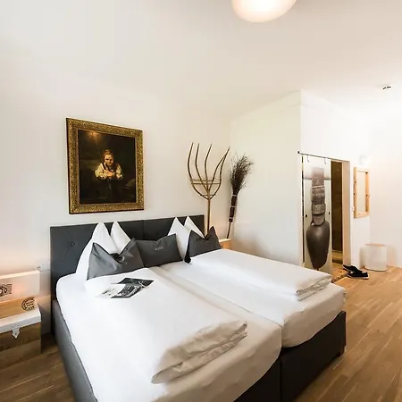 & Gourmetwirtshaus Kirchenwirt Seit 1326