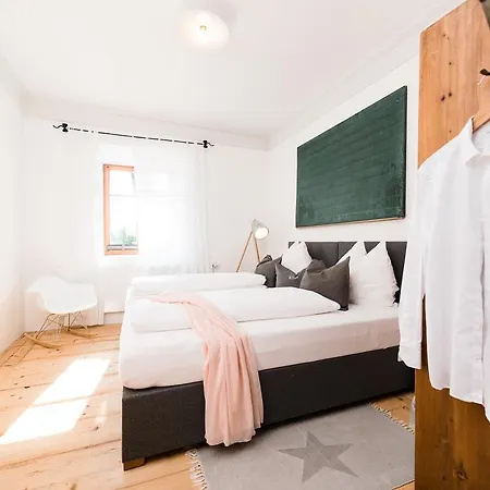 & Gourmetwirtshaus Kirchenwirt Seit 1326 Hotel Leogang