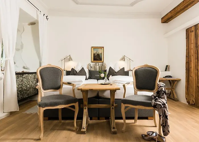 Hotel & Gourmetwirtshaus Kirchenwirt Seit 1326 Leogang