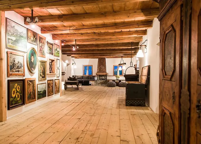 Hotel & Gourmetwirtshaus Kirchenwirt Seit 1326 Leogang