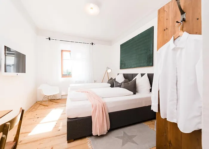 & Gourmetwirtshaus Kirchenwirt Seit 1326 Hotel Leogang